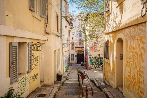 Appartement 5*, Climatisé, avec Terrasse au quartier Le Panier