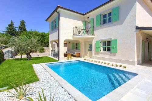 Villa Luca with pool and jacuzzi