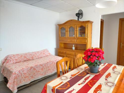 Postel nebo postele na pokoji v ubytování Apartamento dos dormitorios, primera línea y aire acondicionado