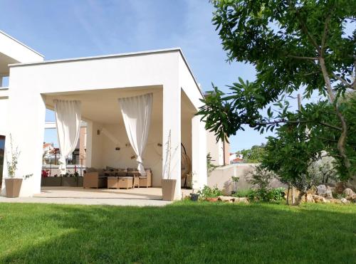 Gambar di galeri bagi Apartments Leticia di Vrsi