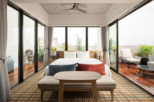 Nest Hotel Naha Kumoji休息區