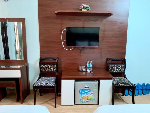 Μια τηλεόραση ή/και κέντρο ψυχαγωγίας στο Thien Phuc Hotel