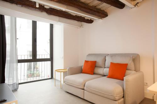 New Central Loft Close To Palau De La Musica, Barcelona ...
