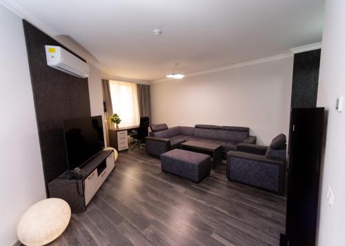Гостиная зона в Downtown Suites Yerevan