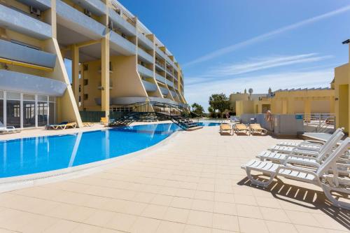 T1 Condominio do Mar by Seewest