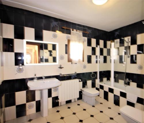 Kúpeľňa v ubytovaní Holiday Home Calas