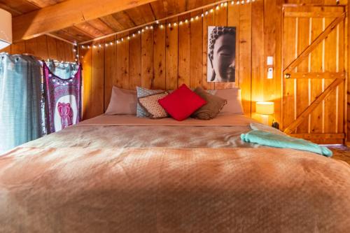 Katil atau katil-katil dalam bilik di Villas Wanderlust