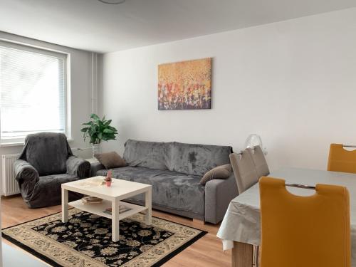 Apartment T8