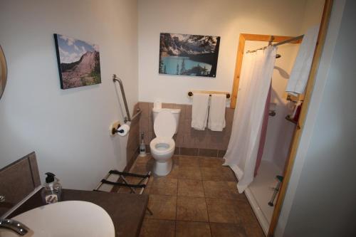 Vonios kambarys apgyvendinimo įstaigoje York Creek Bed & Breakfast