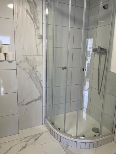 Un baño de Četnická stanice Hluboká