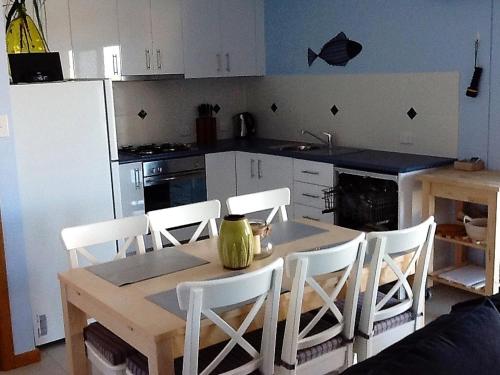 Cucina o angolo cottura di Salty Air Apartments Kingscote Kangaroo Island