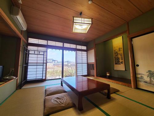 Gallery image of Iris Yu in Hiraizumi