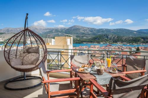 Grand View Maisonette