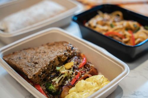 Jídlo v apartmánu nebo okolí