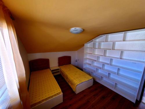 Легло или легла в стая в Апартамент Rotonda sunset