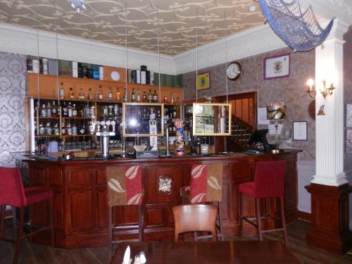 Ο χώρος του lounge ή του μπαρ στο Mansfield Castle Hotel