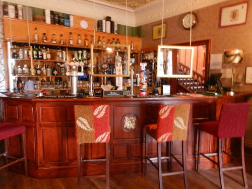 Ο χώρος του lounge ή του μπαρ στο Mansfield Castle Hotel