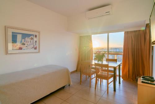 Ruang duduk di Bristol Apart Hotel
