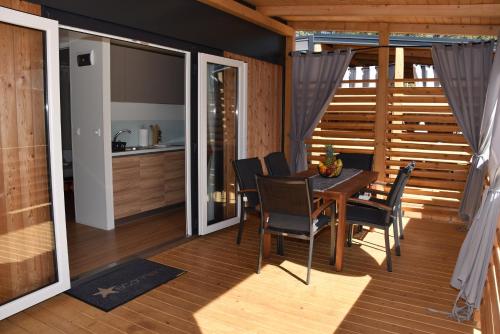 Mobile Home Starfish IV Camp Biograd