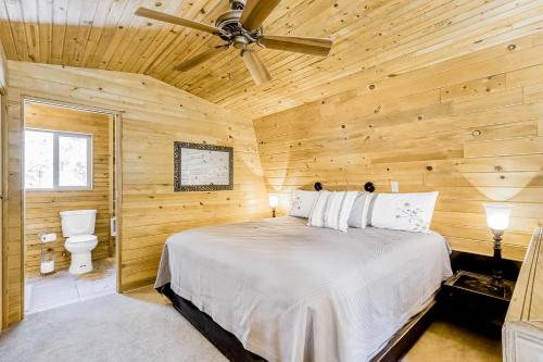 Ein Bett oder Betten in einem Zimmer der Unterkunft Sisters Secret