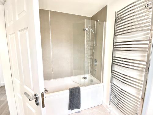 Afbeelding uit fotogalerij van Serviced Accommodation Moray Cawdor Avenue, Elgin in Elgin