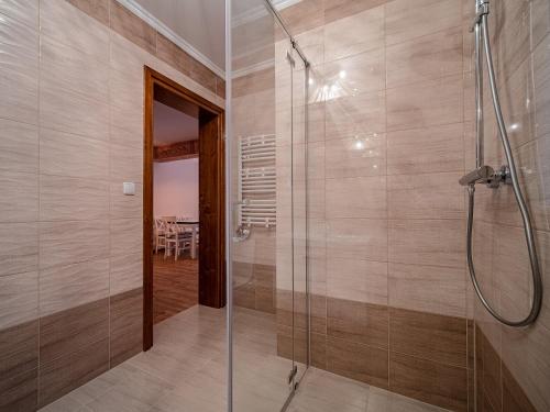 Ένα μπάνιο στο Tatrzańska Kryjówka Premium Chalets Zakopane