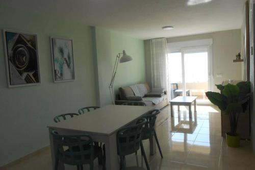 APARTAMENTO CON VISTAS AL MAR