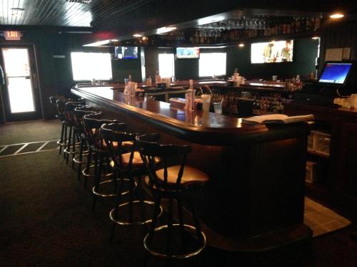 Fred's Inn Restaurant & Lodging – Photos 5