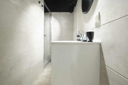 A kitchen or kitchenette at Dulce modern & luxury