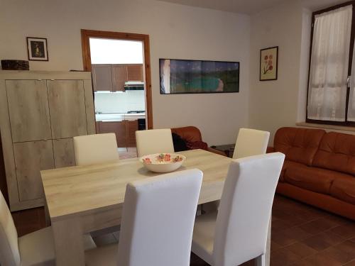 Χώρος καθιστικού στο Appartamento Con Splendida Vista Mare