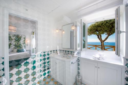 Foto da galeria de Luxury Villa Malika - Great View on Capri&Positano em Praiano