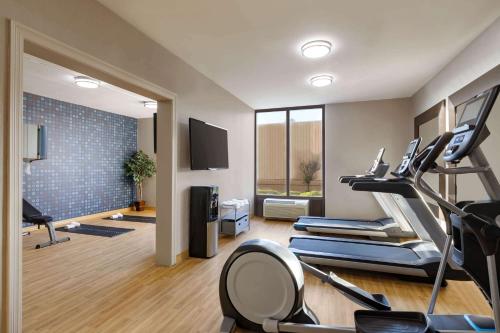 Γυμναστήριο ή/και όργανα γυμναστικής στο La Quinta inn & suites by Wyndham Dothan