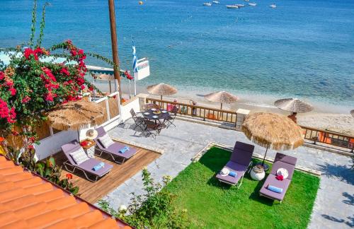 Gallery image of Laia Seafront Luxury Apartments in Agia Pelagia