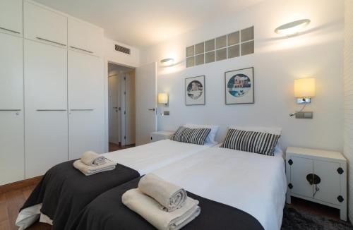 Cama o camas de una habitación en Sur Suites Palmeres 5