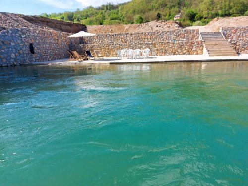 Imagen de la galería de Drinska kućica, en Ljubovija