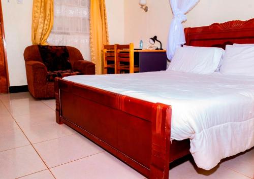 Katil atau katil-katil dalam bilik di Kijungu Hill Hotel Hoima