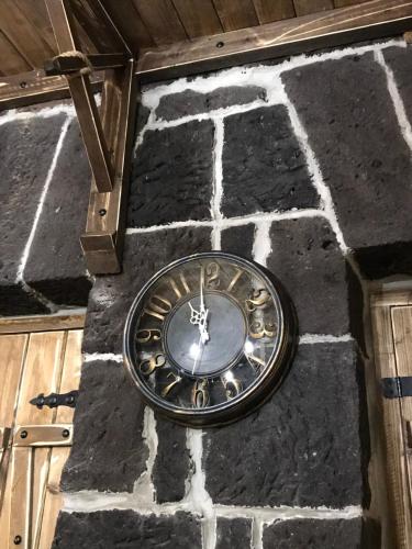  Old Gyumri Guest House / Հին Գյումրի հյուրատուն -  Room  picture :   Tea/Coffee maker    Shower    Safety deposit box                           