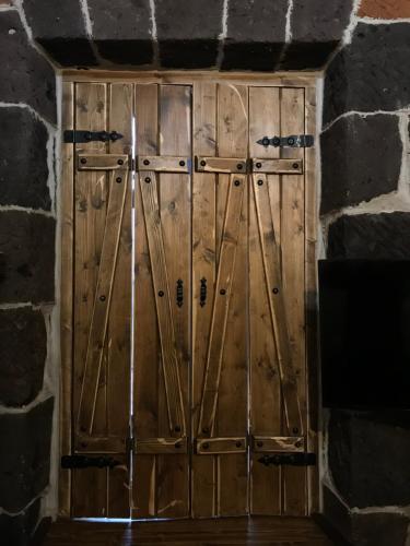  Old Gyumri Guest House / Հին Գյումրի հյուրատուն -  Room  picture :   Tea/Coffee maker    Shower    Safety deposit box                           