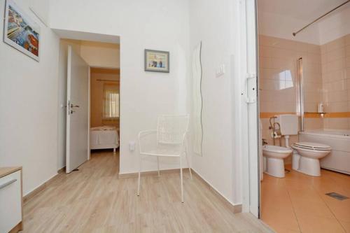 2BR Premium, Fireplace & Parking Zadar