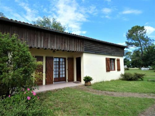 Gîte Saint-Julien-en-Born, 3 pièces, 4 personnes - FR-1-360-269