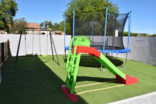 Children's play area sa Villa Luna