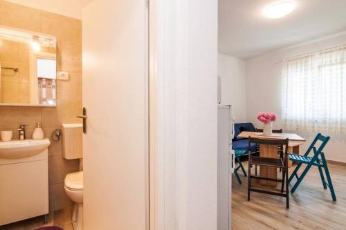 Ένα μπάνιο στο Premium Apartment Nera