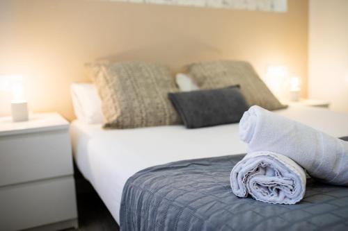 CASA FLORIT - Cabanyal 3 Bedroom WIFI AC Terrace Beach Penthouse