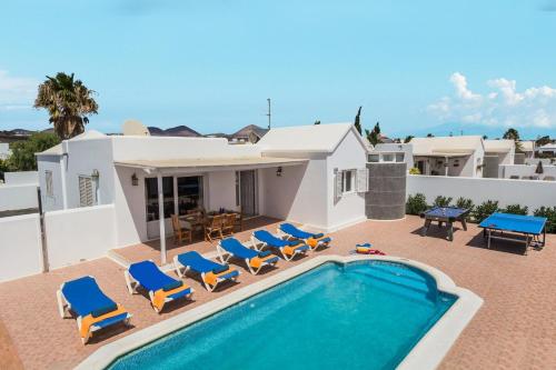 Villa Vesubio by Villa Plus