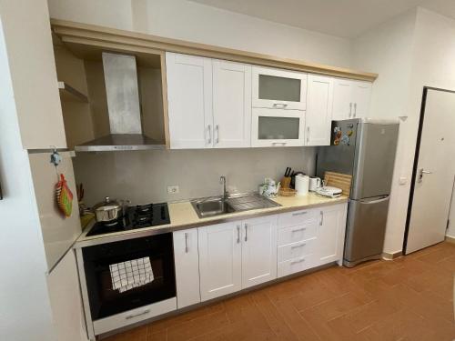 Fotografie z fotogalerie ubytování Gjiri Lalzit Apartment v destinaci Durrës