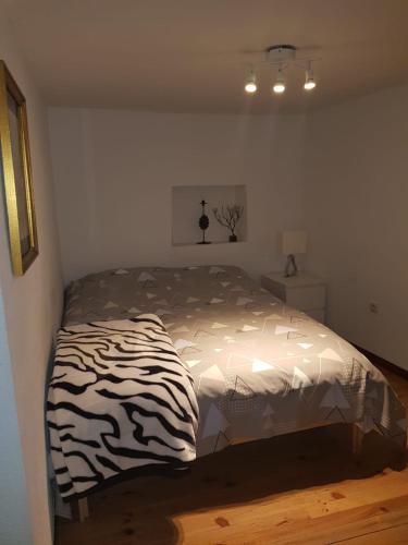 A bed or beds in a room at Central Apartment Madrid