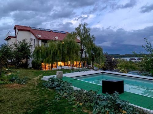 Bassein majutusasutuses Pensiunea 4 Salcii või selle lähedal