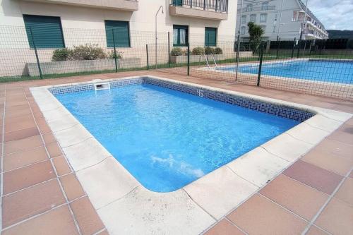 APARTAMENTO PLAYA CATEDRALES CON TERRAZA Y PISCINA (España ...