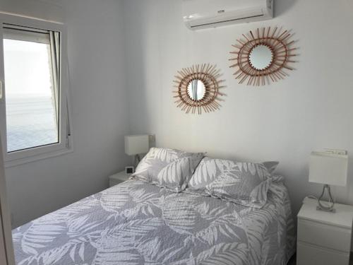 Postel nebo postele na pokoji v ubytování Casa Mediterráneo Tropical. El mar a tus pies
