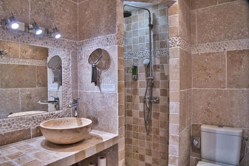 Koupelna v ubytování Hôtel La Muette